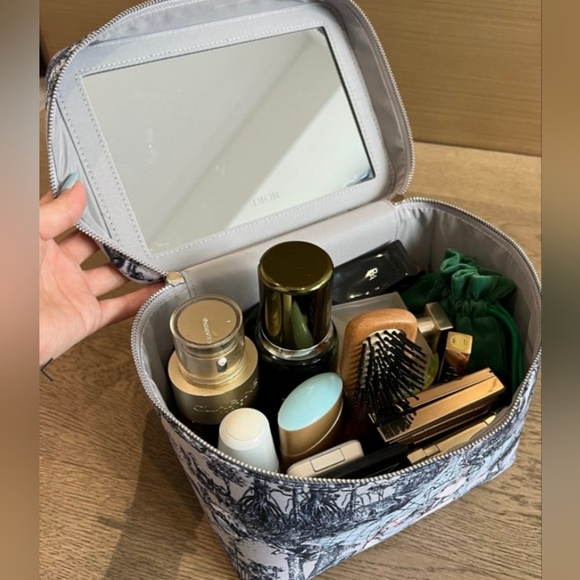 Dior Beauty Around the World Vanity Bag Cosmetic Case - Picture 11 of 11